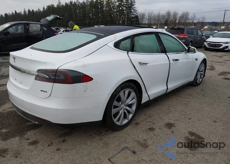 2015 Tesla Model S 70D/85D/P85D из США, поврежденный, VIN 5YJSA4H22FFP69600